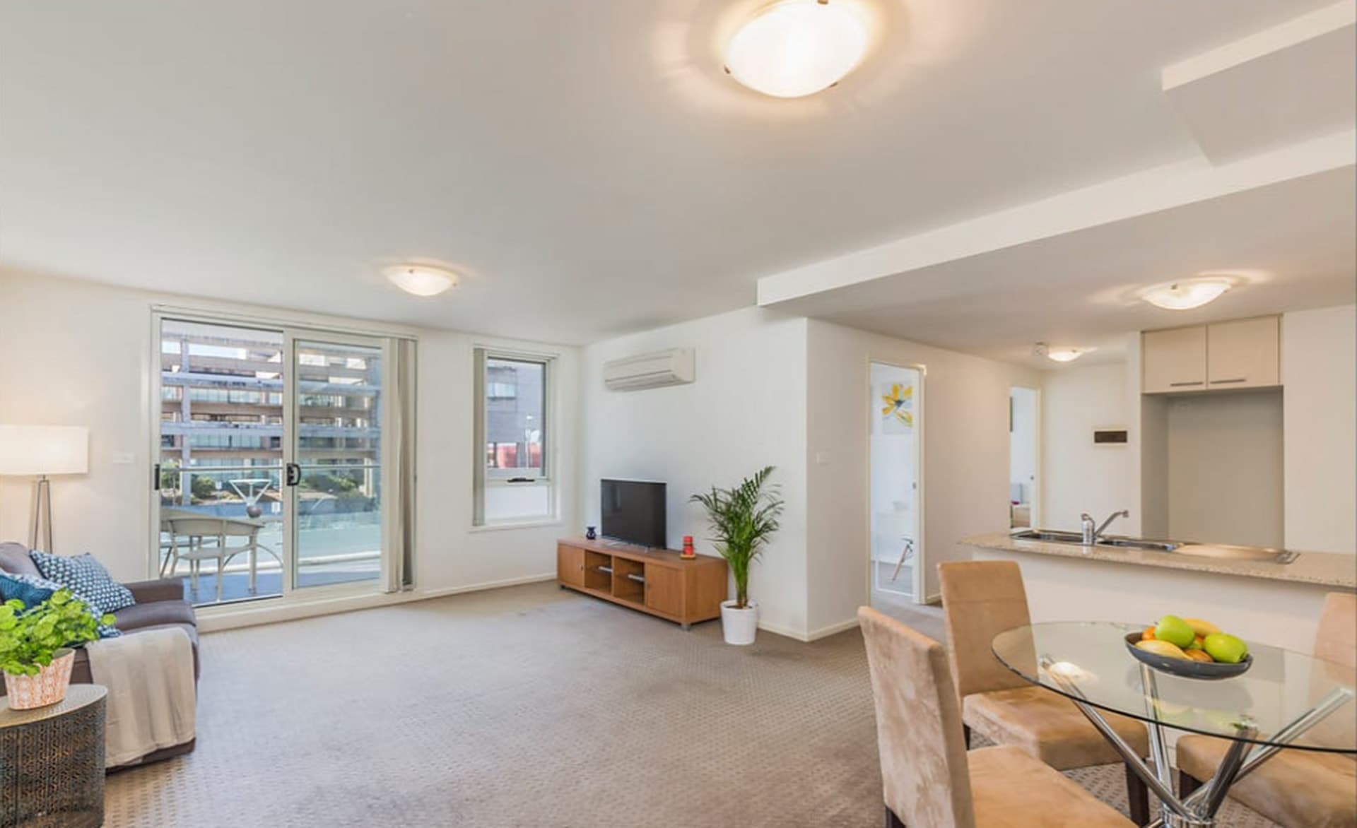 174/60 College Street, Belconnen, Belconnen - Thumbnail 2