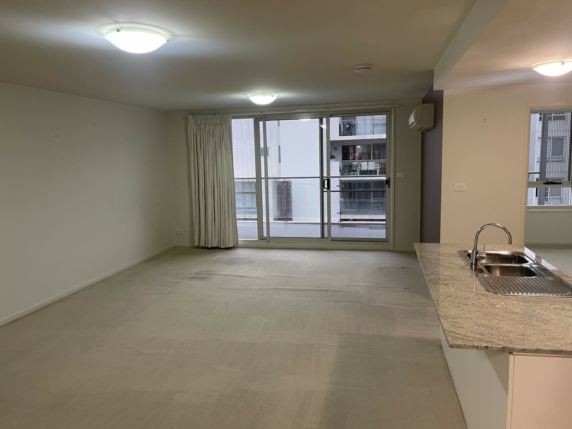 139/72 College Street, Belconnen, Belconnen - Thumbnail 2