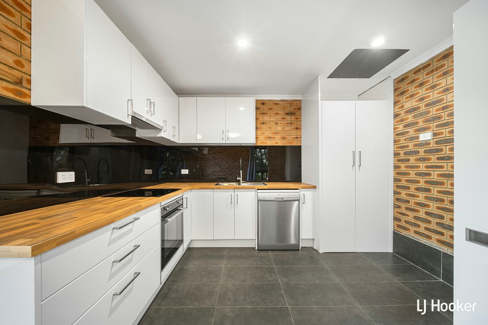 12/31 Moulden Court, Belconnen, Belconnen - Image 1