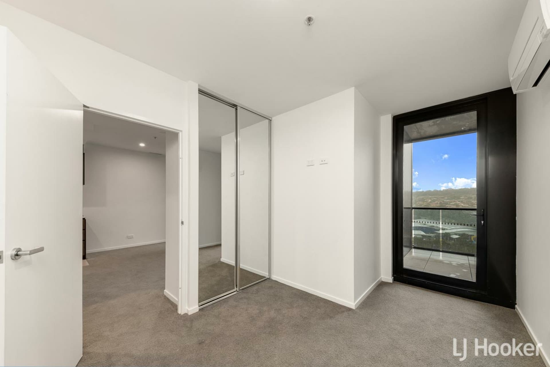 1111/3 Grazier Lane Belconnen ACT, Belconnen - Thumbnail 5