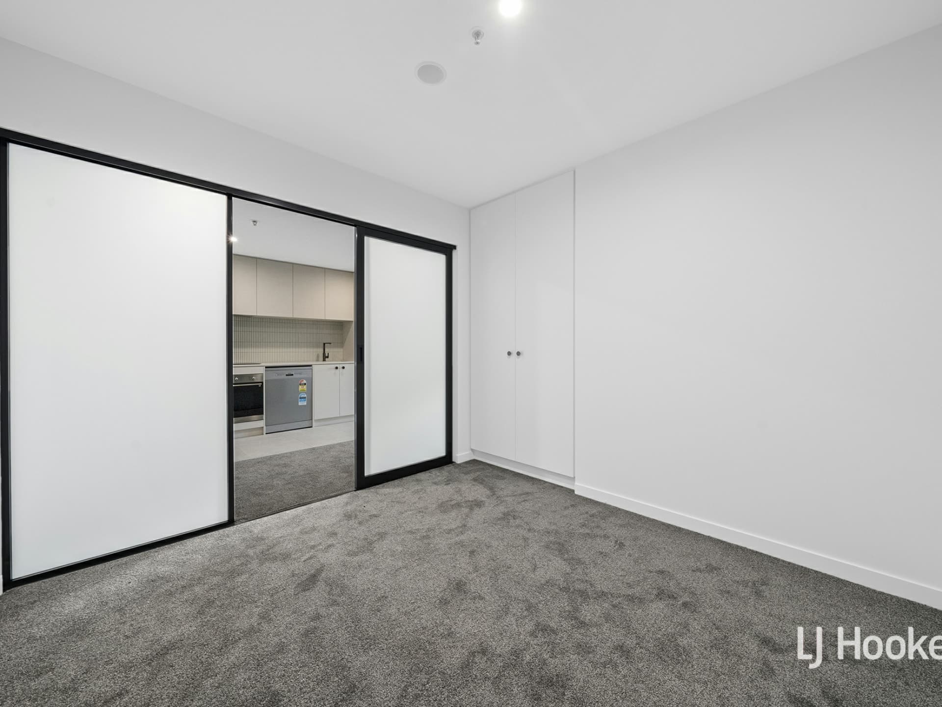 905/2 Grazier Lane Belconnen ACT, Belconnen - Thumbnail 7
