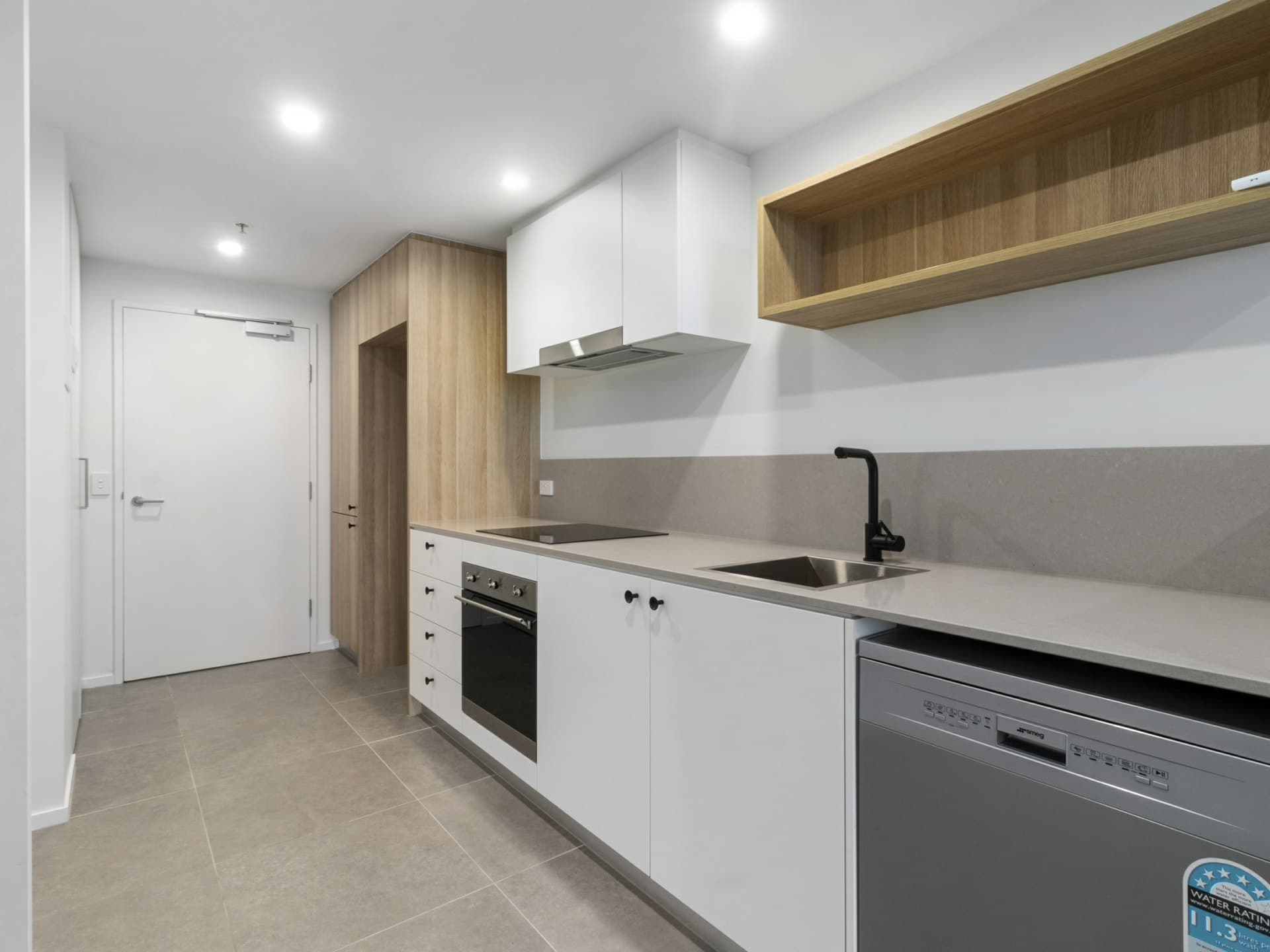 805/4 Grazier Lane Belconnen ACT, Belconnen - Thumbnail 3