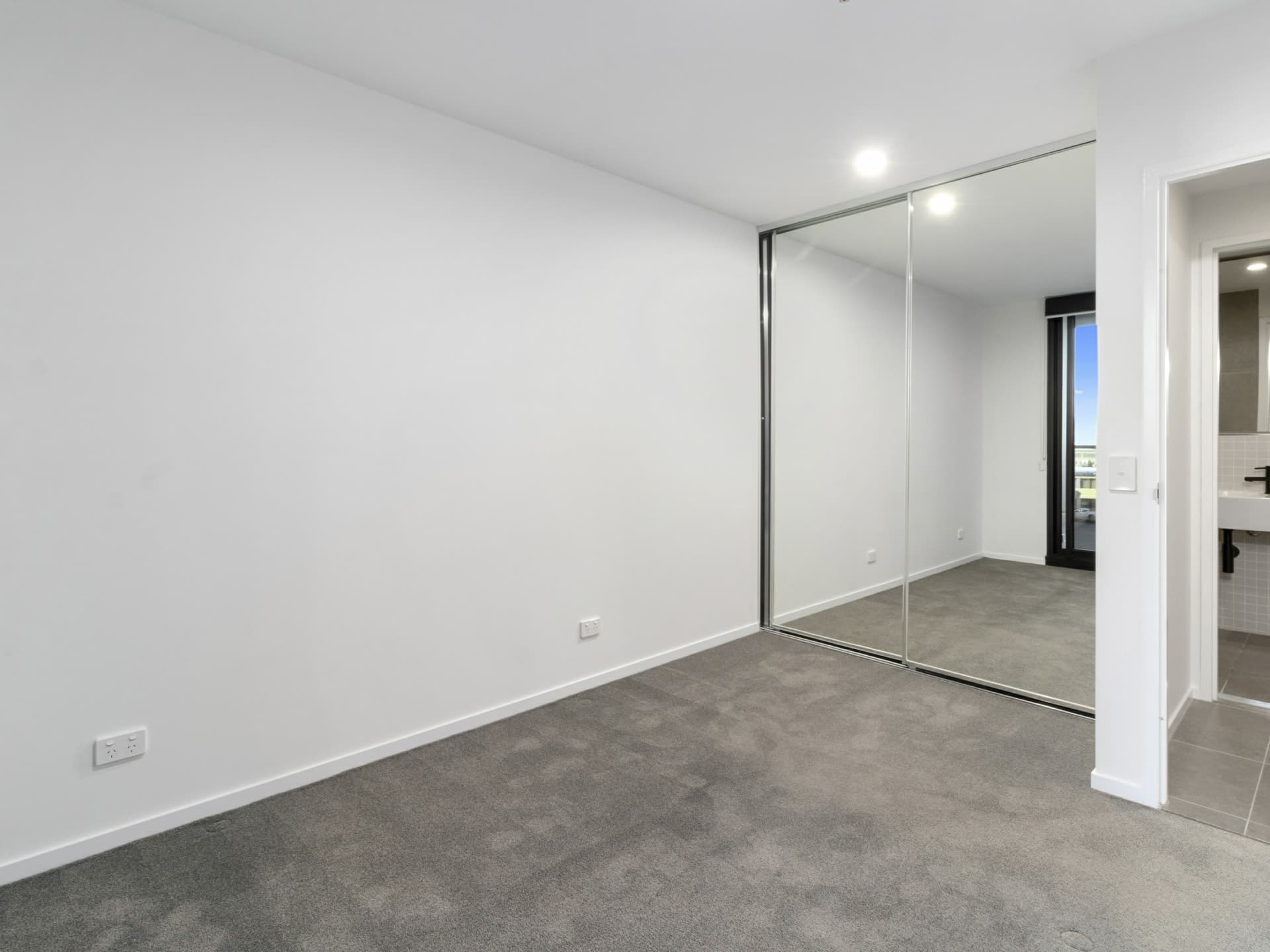 805/4 Grazier Lane Belconnen ACT, Belconnen - Thumbnail 5