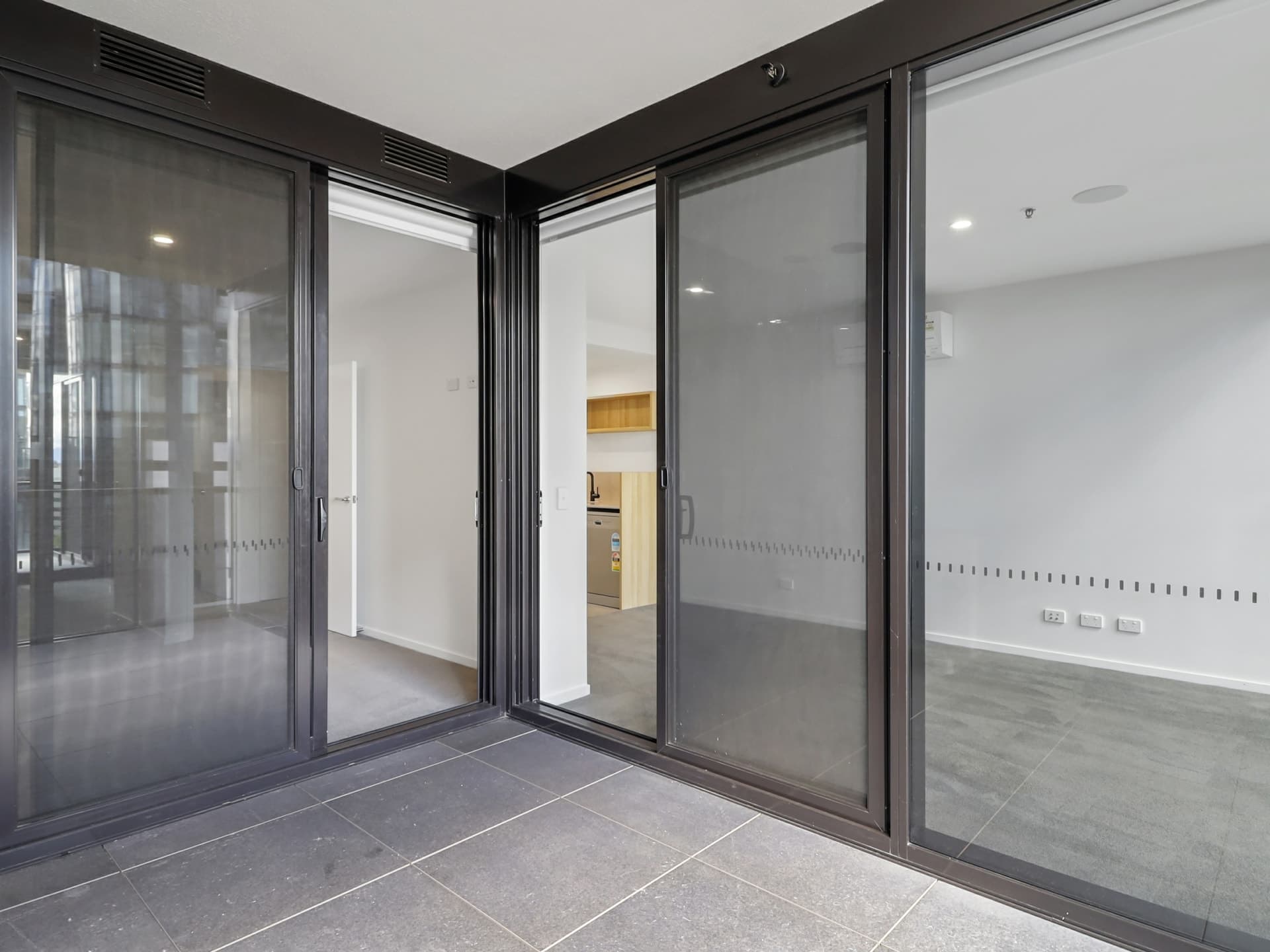805/4 Grazier Lane Belconnen ACT, Belconnen - Thumbnail 8