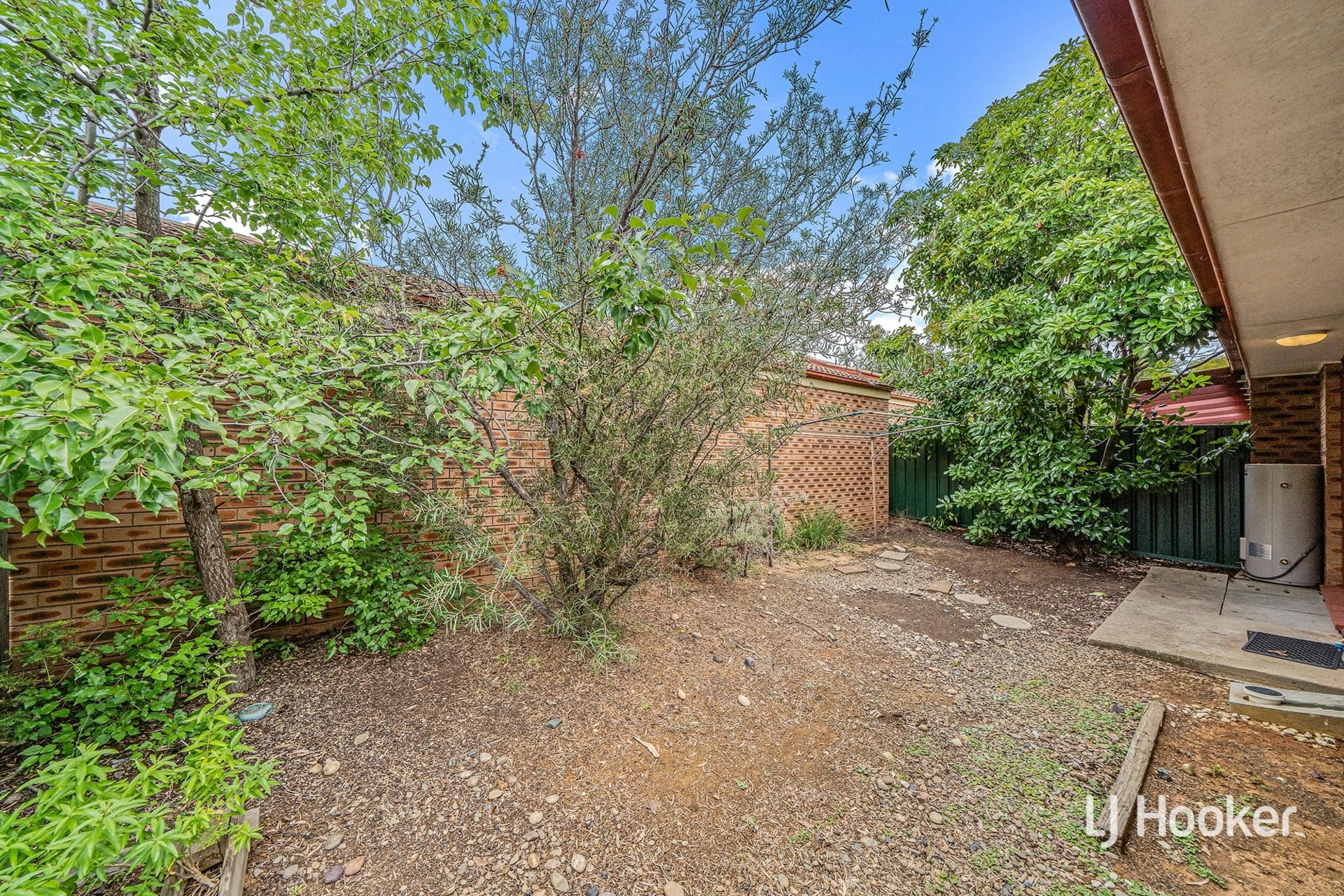 16 Moulden Court, Belconnen, Belconnen - Image 1
