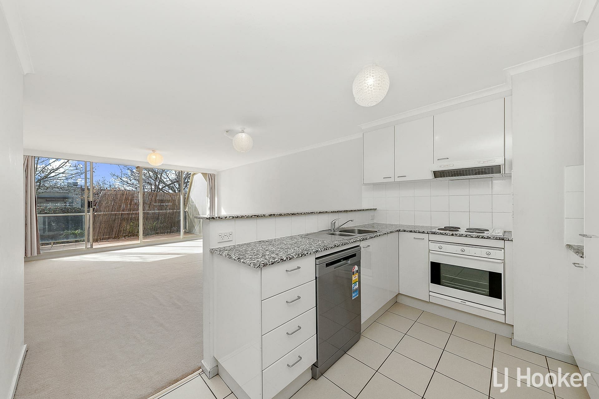 19B/9 Chandler Street, Belconnen, Belconnen - Image 1