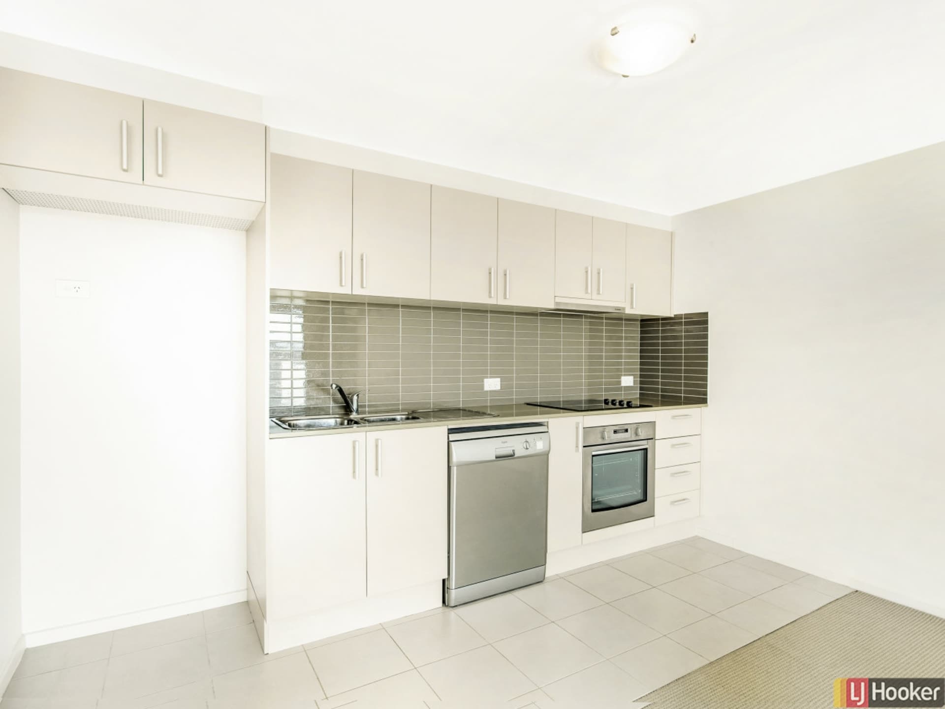52C/21 Beissel Street, Belconnen, Belconnen - Thumbnail 4
