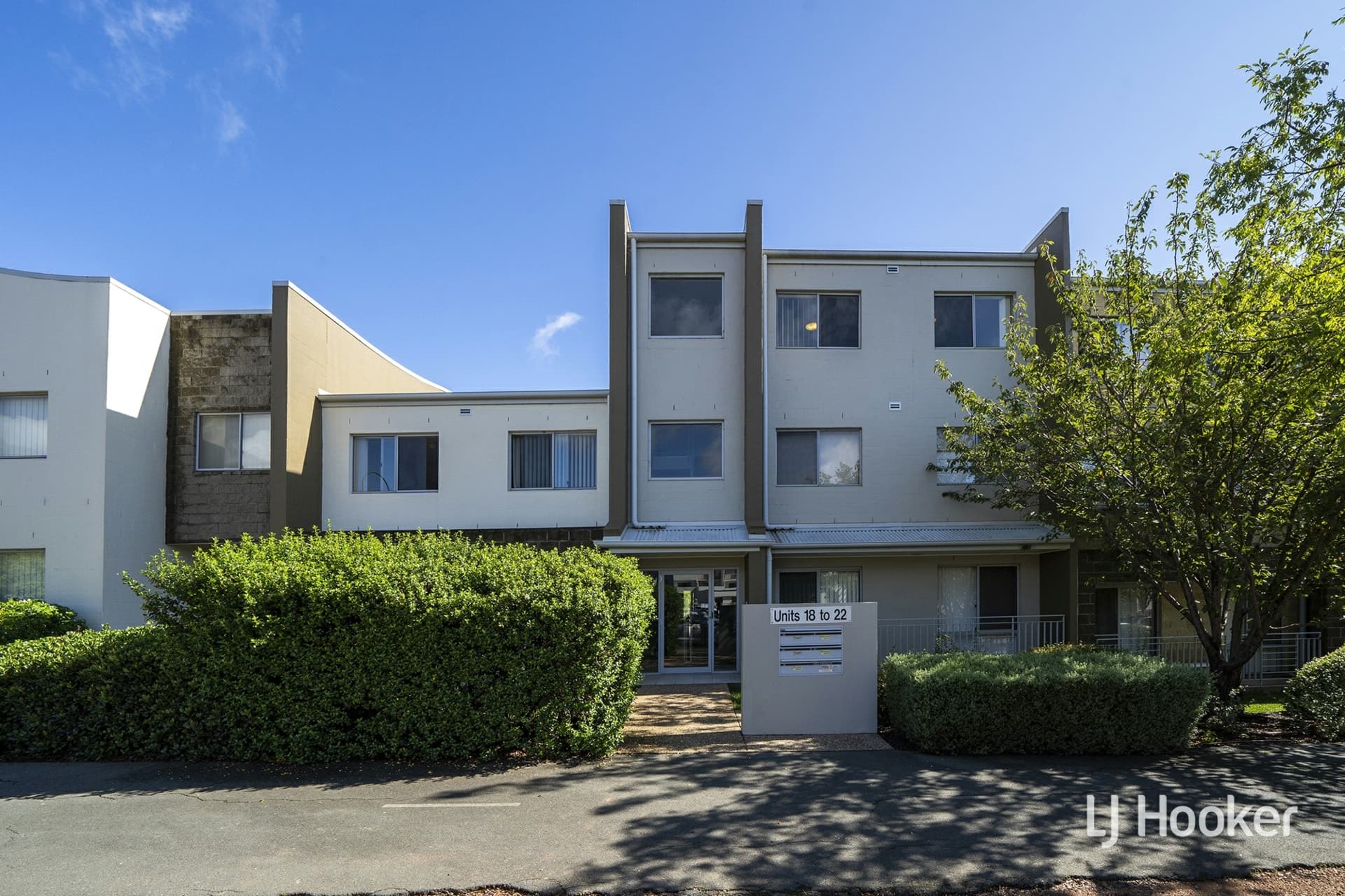 20/20 Beissel Street, Belconnen, Belconnen - Thumbnail 2