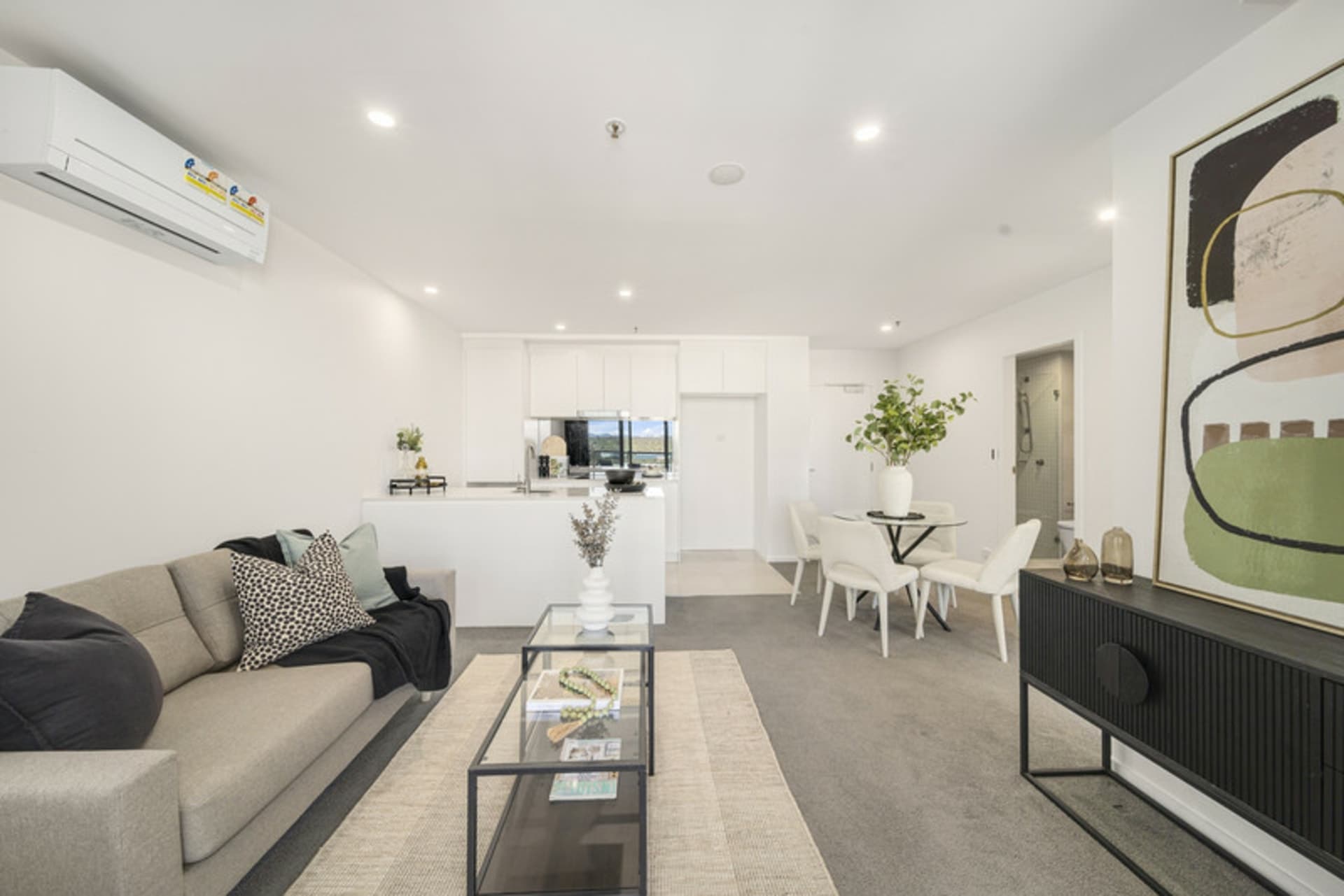 1111/1 Grazier Lane Belconnen ACT, Belconnen - Thumbnail 2