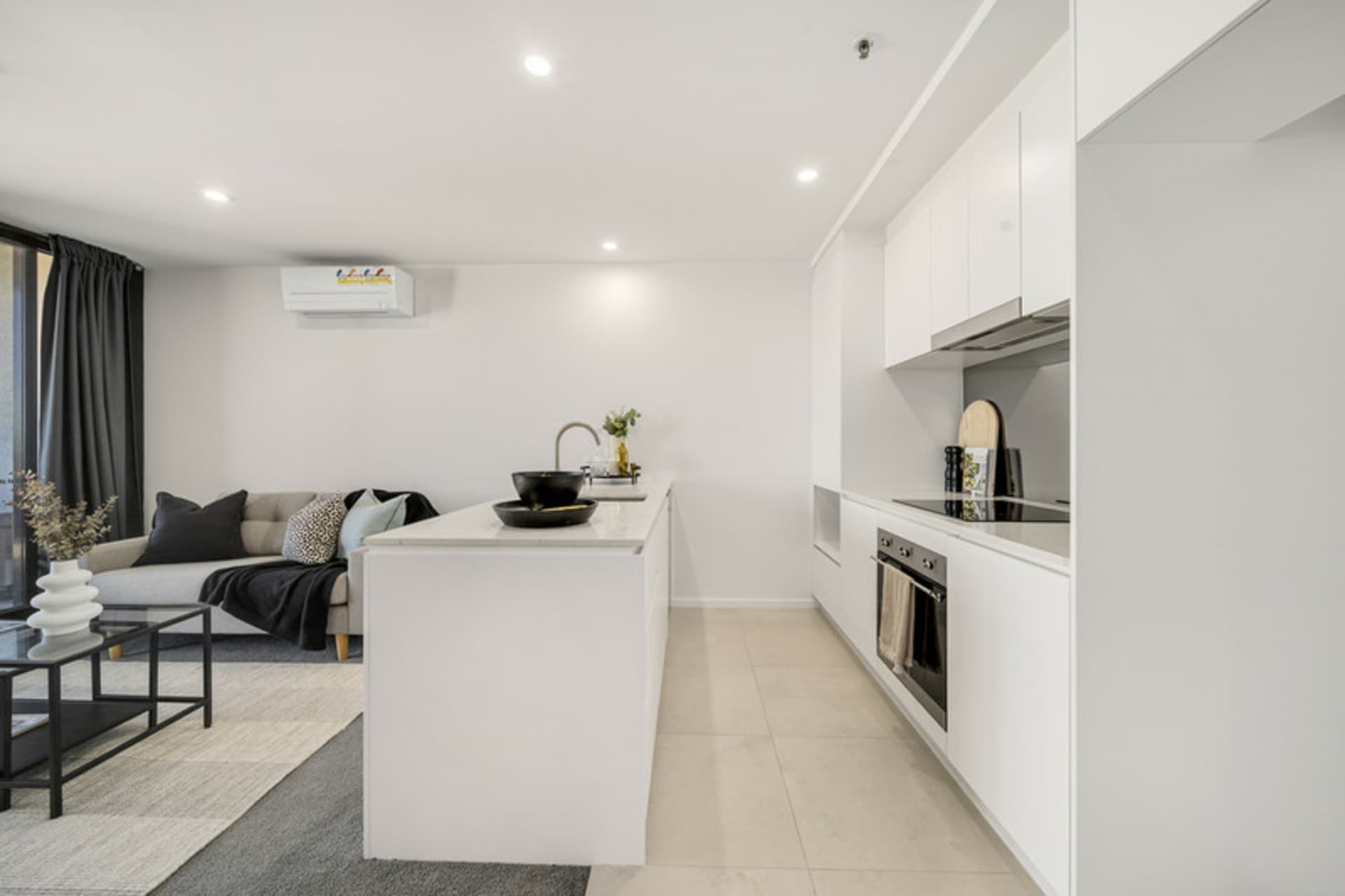1111/1 Grazier Lane Belconnen ACT, Belconnen - Thumbnail 5
