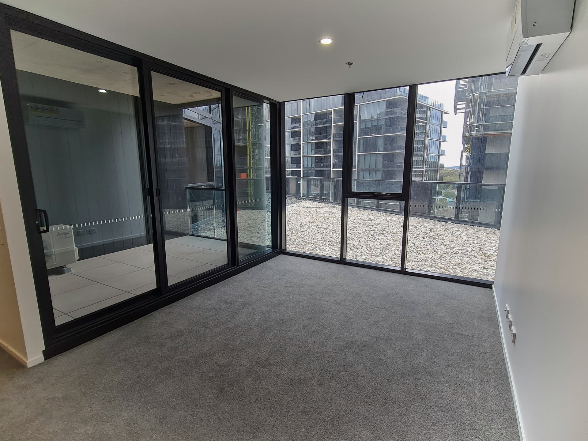 Door 706/1 Grazier Lane, Belconnen, Belconnen - Thumbnail 4