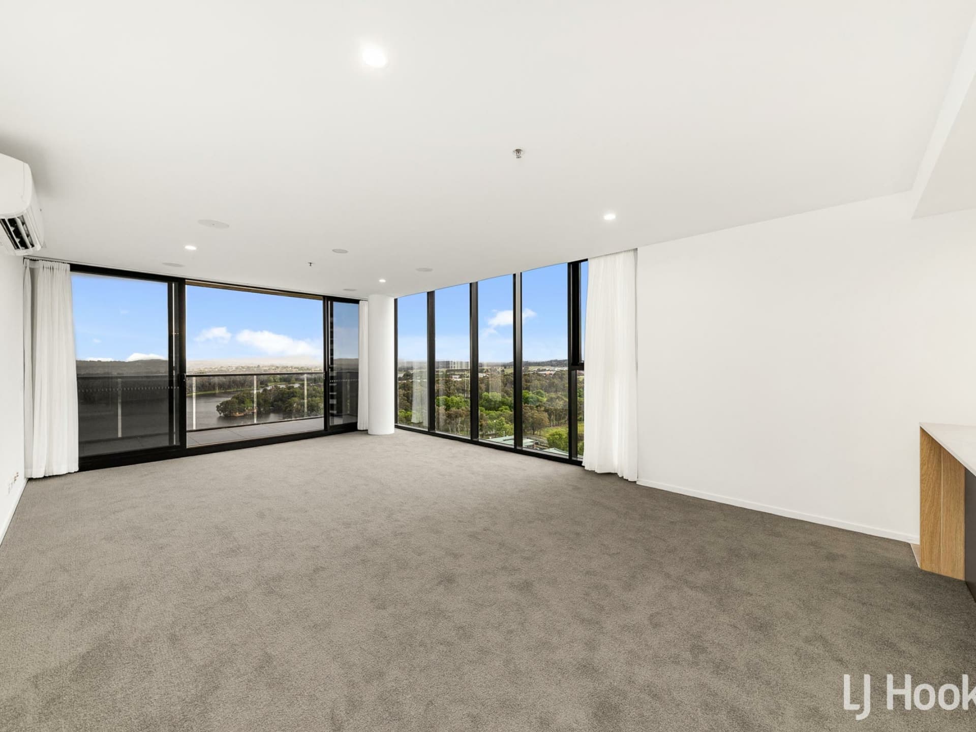 1406/4 Grazier Lane Belconnen ACT, Belconnen - Thumbnail 3