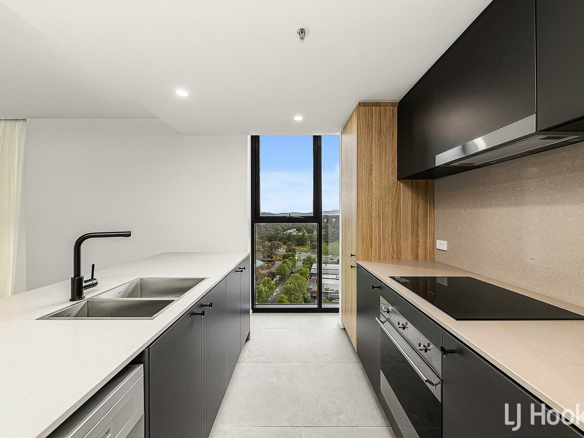 1406/4 Grazier Lane Belconnen ACT, Belconnen - Thumbnail 4