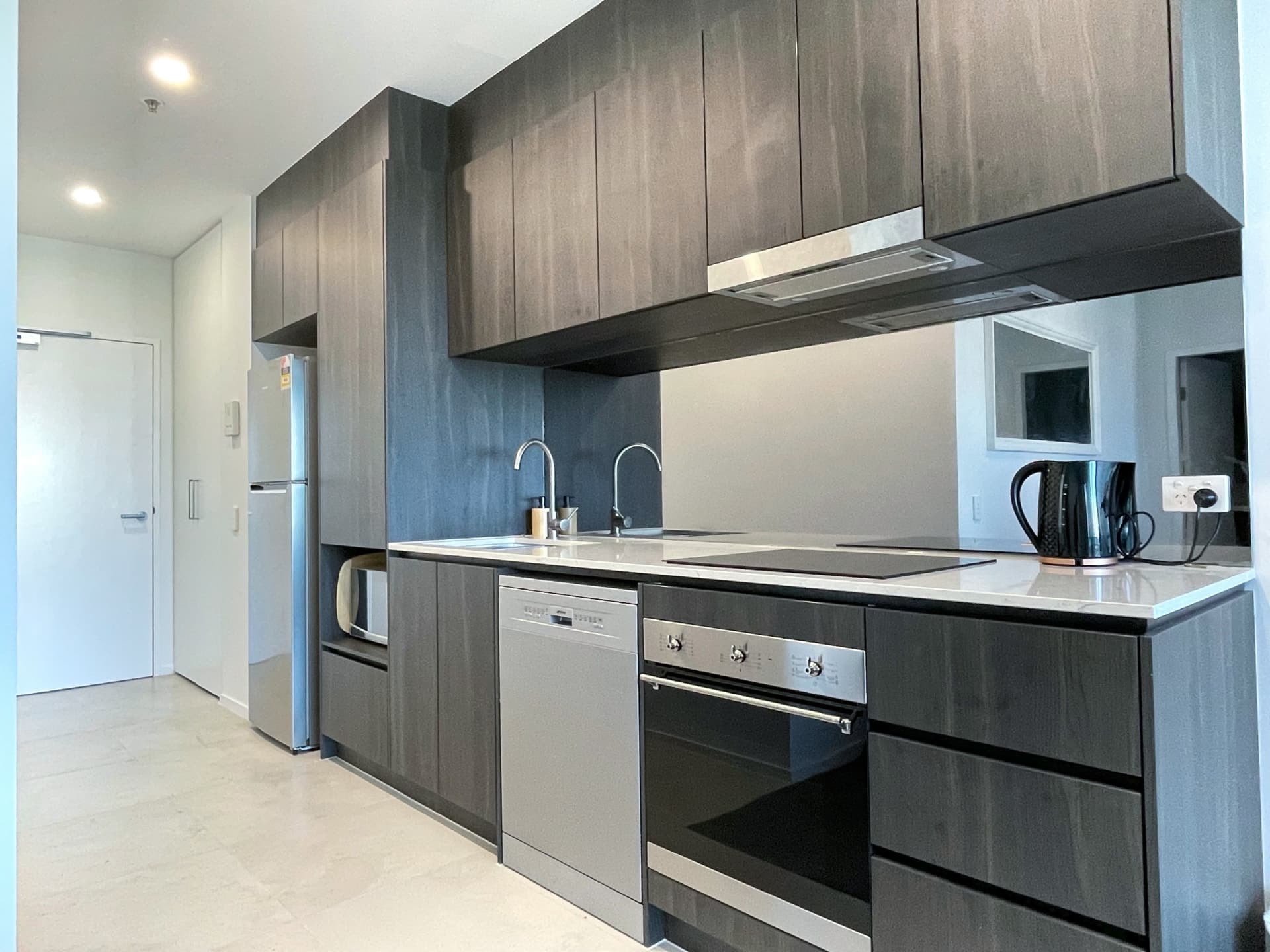 816/3 Grazier Lane Belconnen ACT, Belconnen - Thumbnail 3