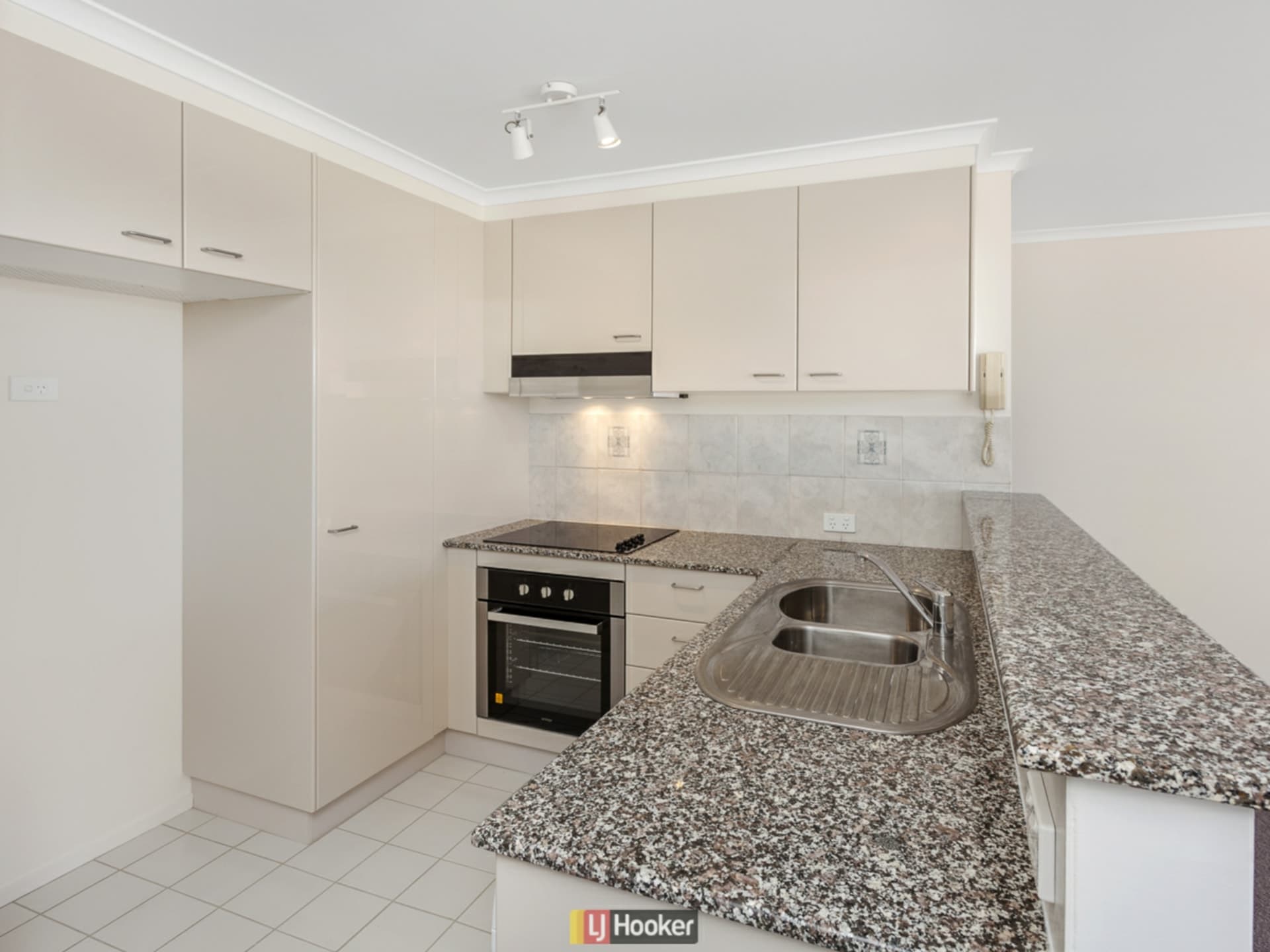 23/17 Chandler Street, Belconnen, Belconnen - Thumbnail 3