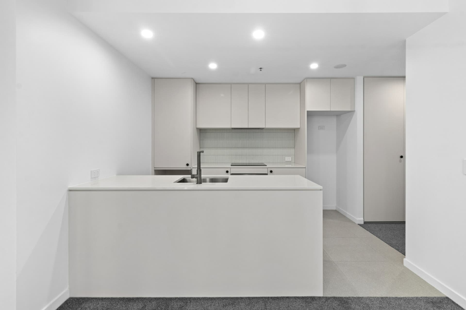 303/2 Grazier Lane Belconnen ACT, Belconnen - Thumbnail 2