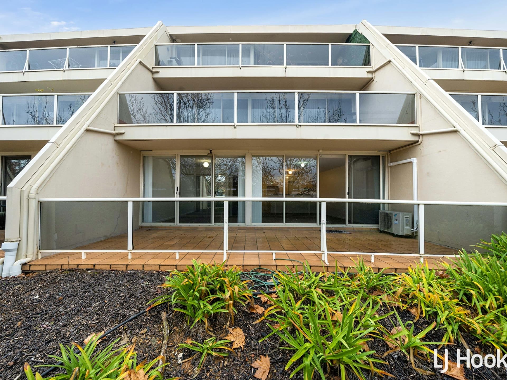 8A/17 Chandler Street, Belconnen, Belconnen - Thumbnail 2