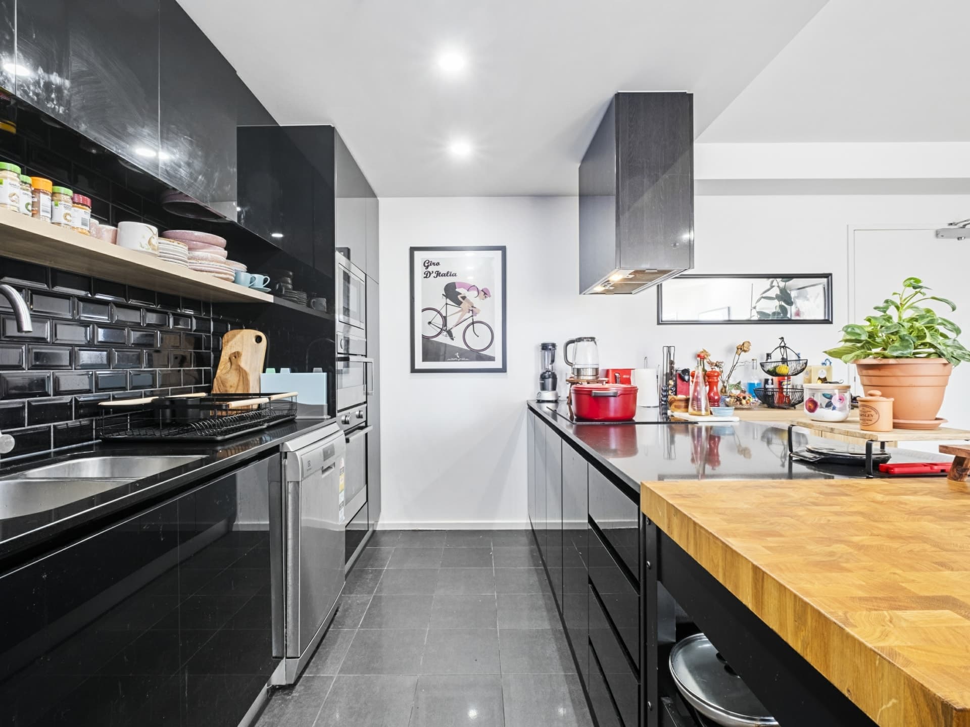 2304/120 Eastern Valley Way Belconnen ACT, Belconnen - Thumbnail 2