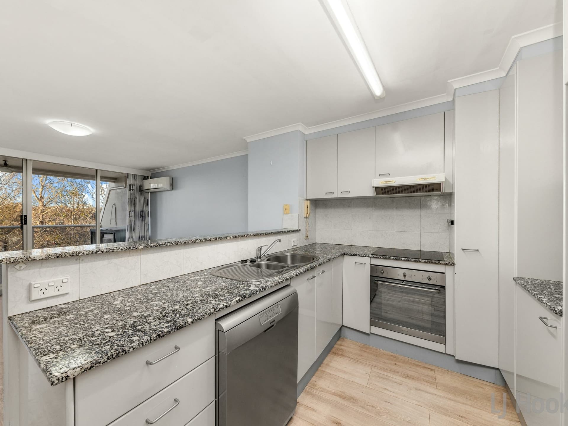 35A/17 Chandler Street, Belconnen, Belconnen - Thumbnail 2