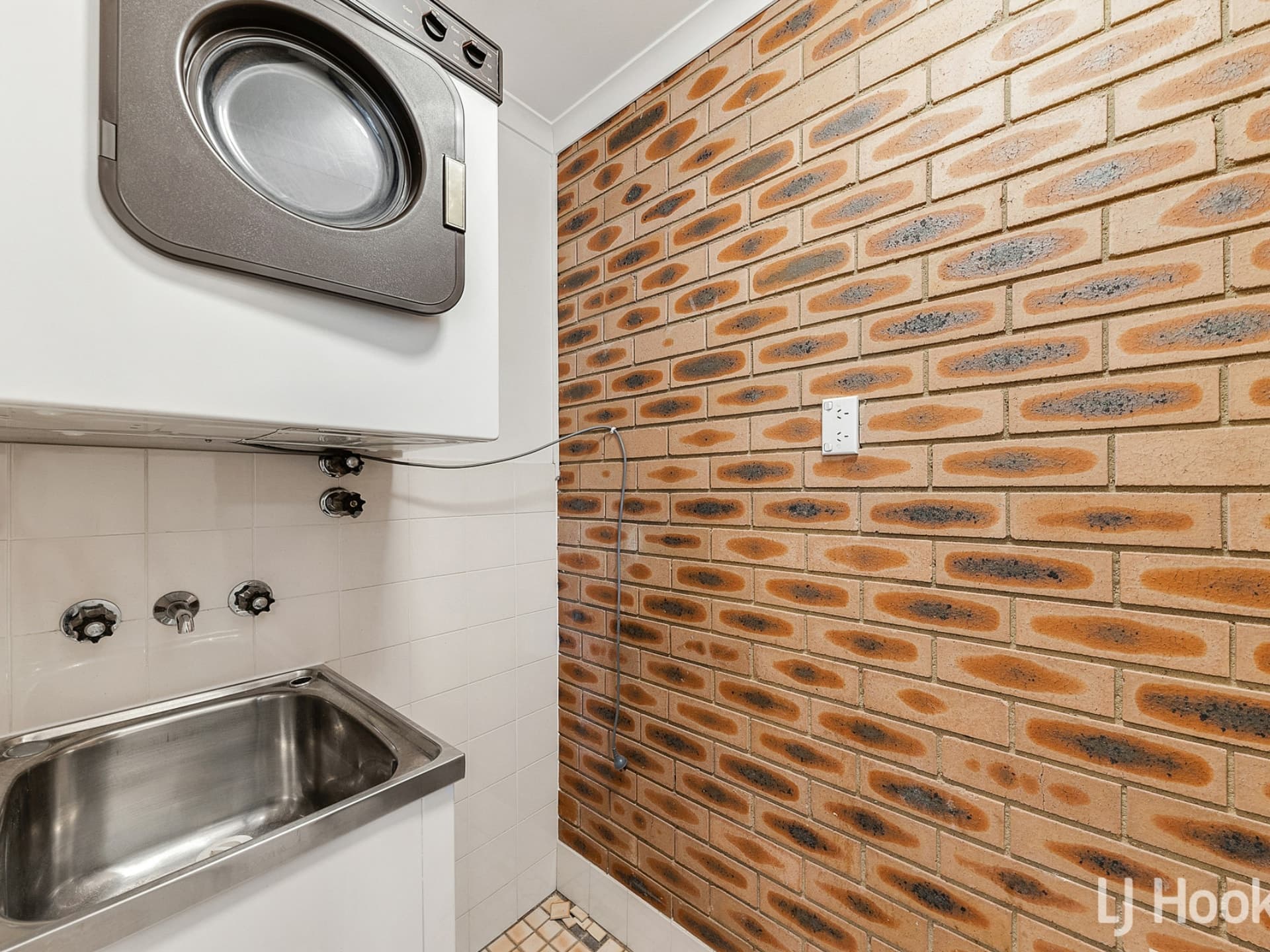 8/26 Disney Court, Belconnen, Belconnen - Image 1