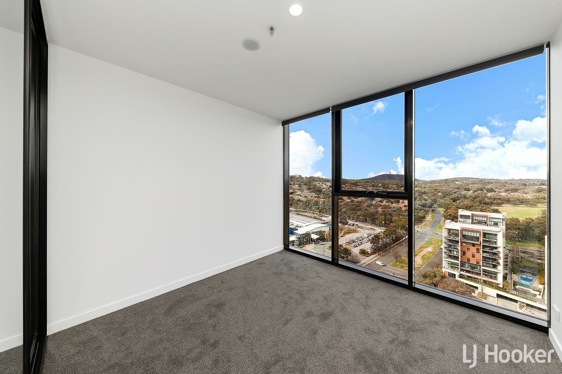 1613/2 Grazier Lane Belconnen ACT, Belconnen - Thumbnail 6