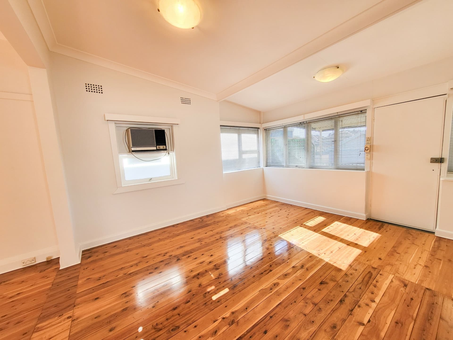25 Indiana Avenue, Belfield, Belfield - Thumbnail 4