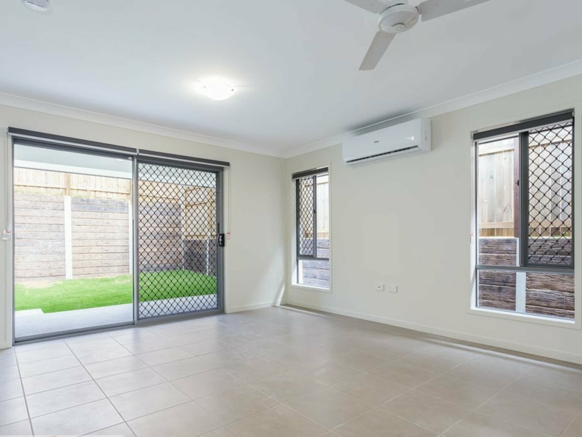 1/89 Alesana Drive, Bellbird Park, Bellbird Park - Thumbnail 2