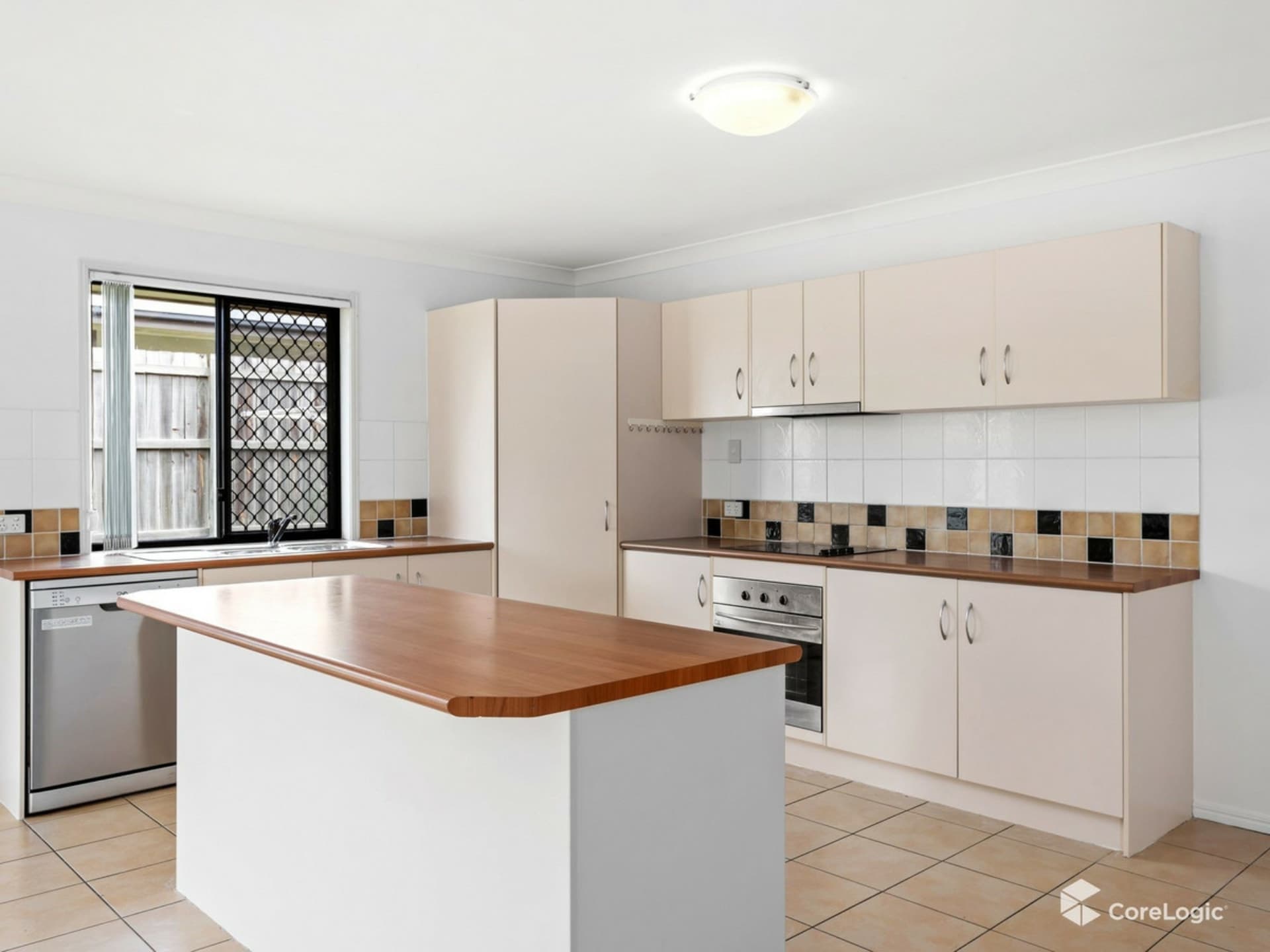 22 Somerwil Crescent Bellbird Park QLD, Bellbird Park - Image 1