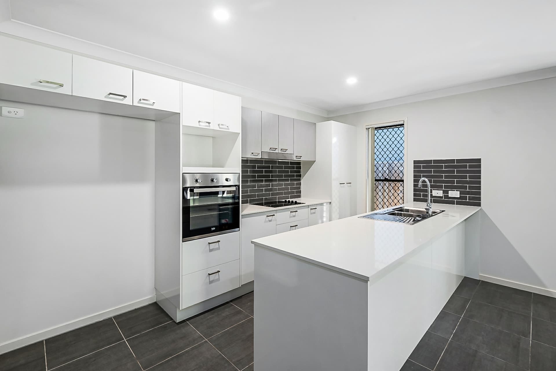 15/8 Kerry Close Bellmere QLD, Bellmere - Thumbnail 4