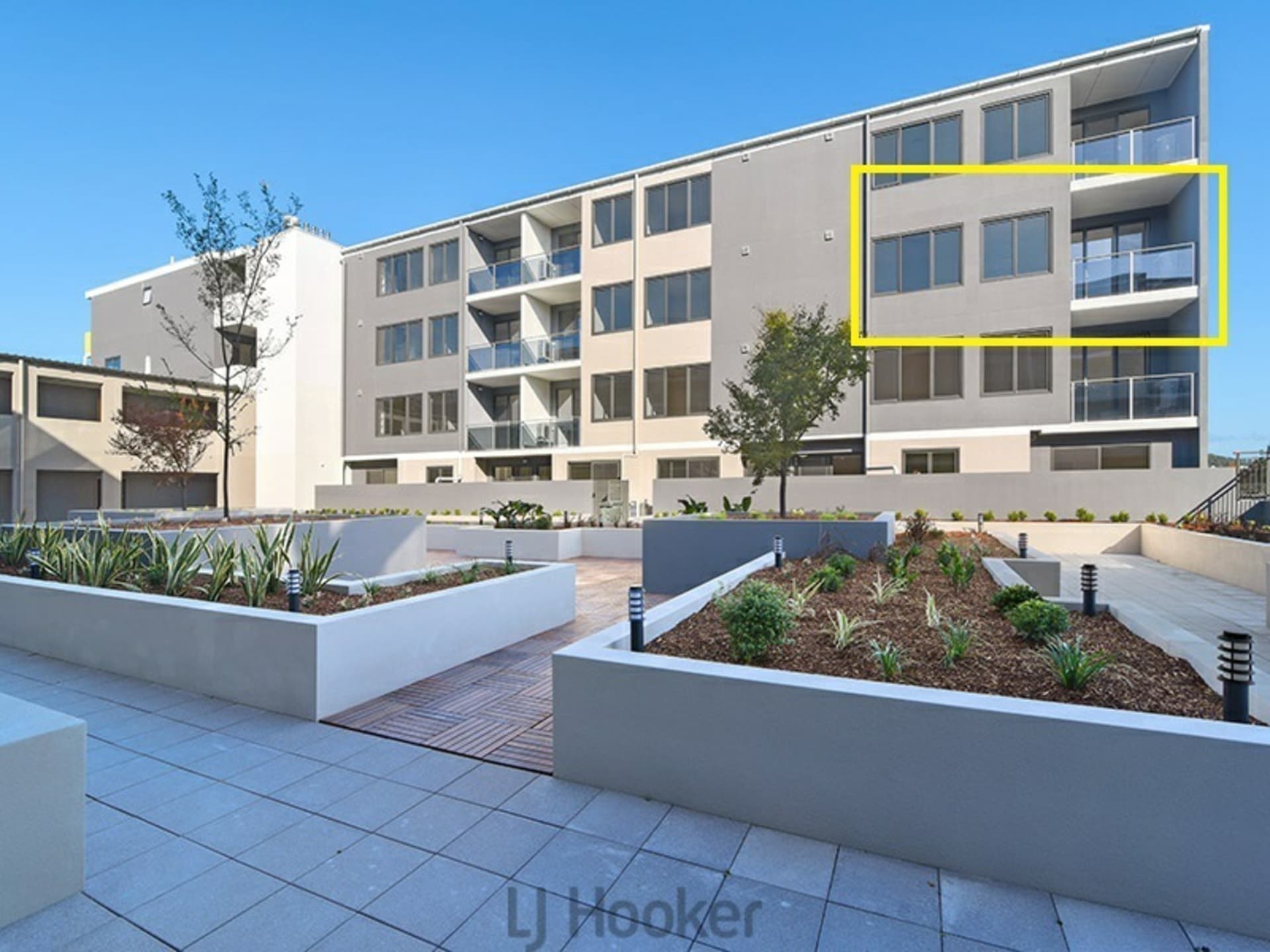 208/571 Pacific Highway Belmont NSW, Belmont - Thumbnail 2