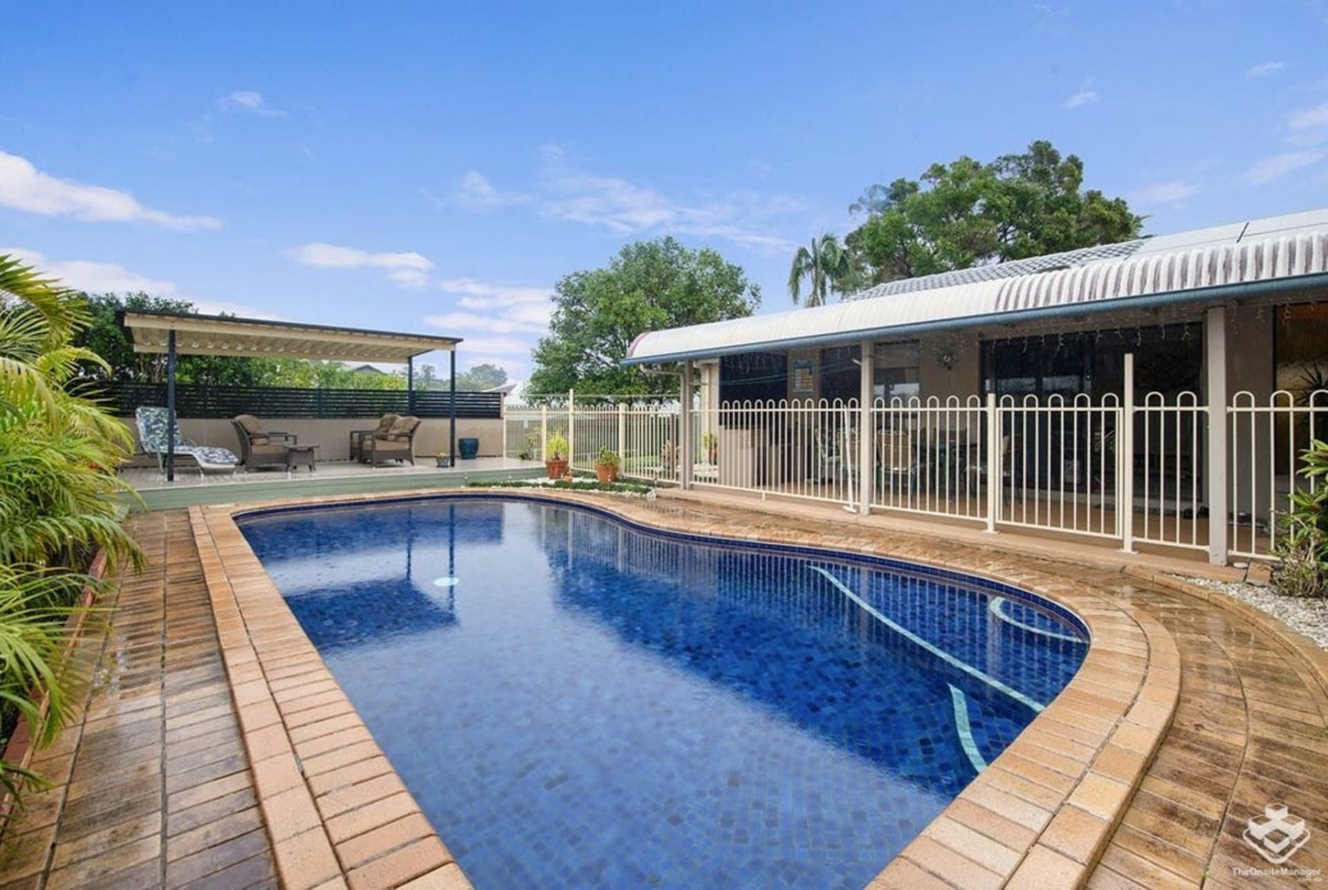 6 Sylvan Drive Benowa QLD, Benowa - Thumbnail 2