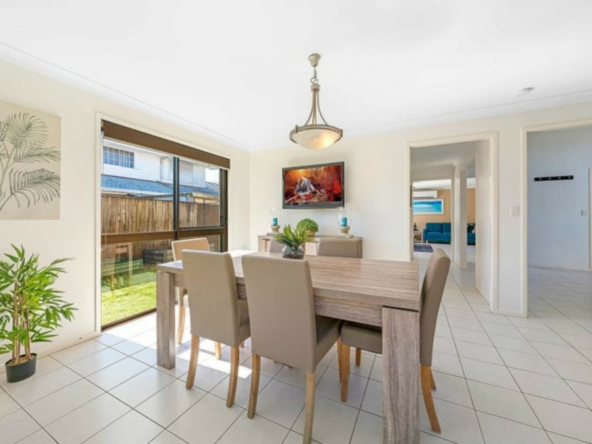 126 Ashmore Road Benowa QLD, Benowa - Thumbnail 2