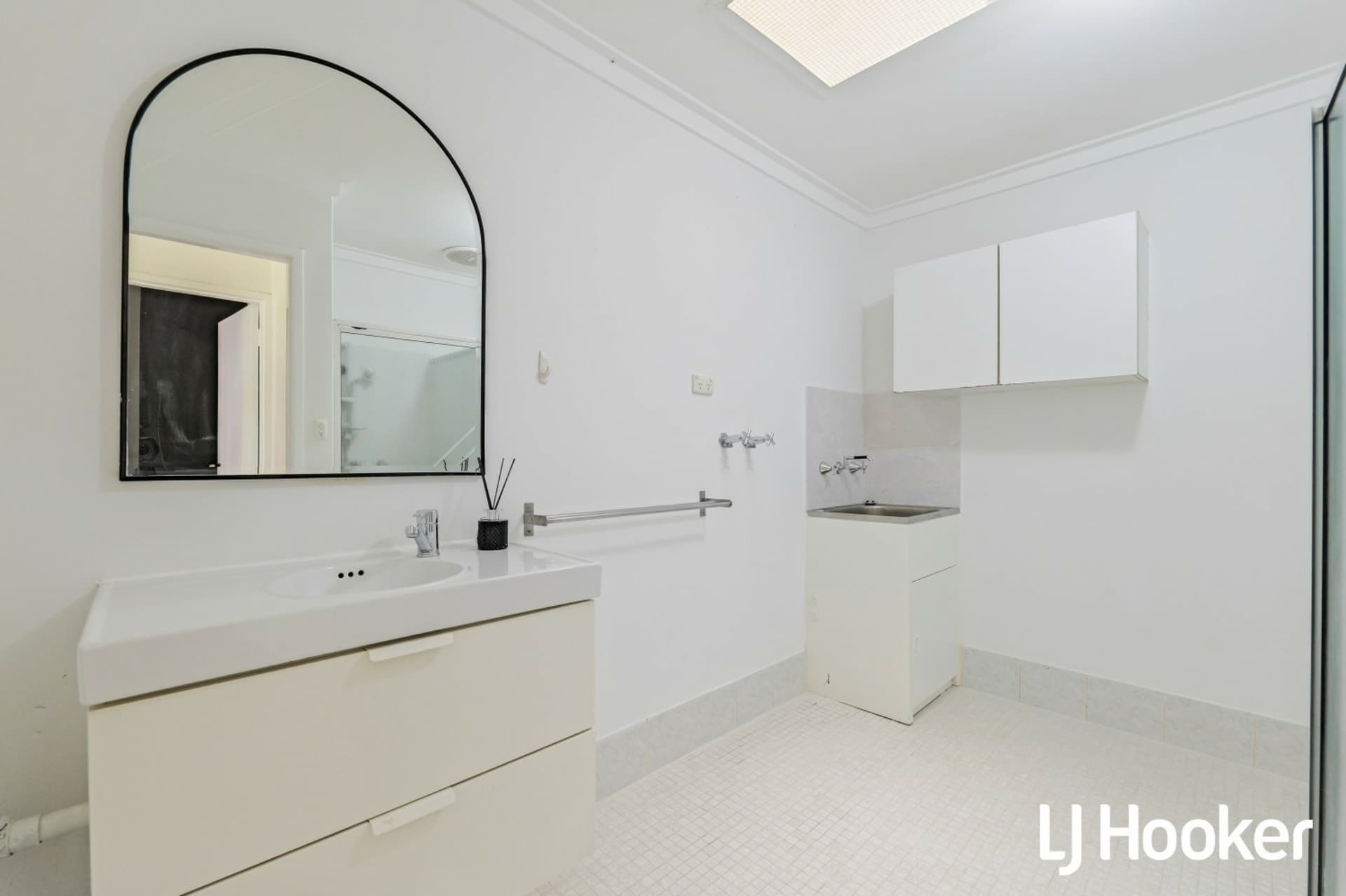 Unit 1/191-193 Manning Road, Bentley, Bentley - Thumbnail 4