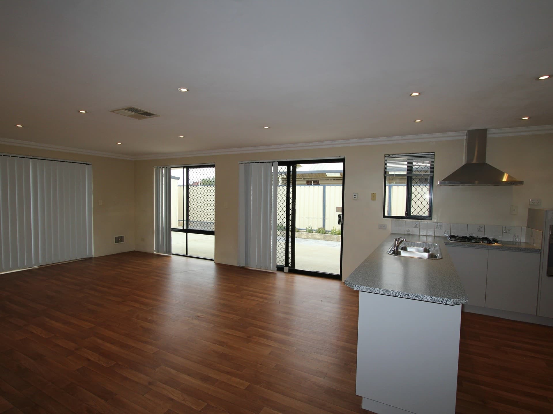27 Wimbledon Street Bertram WA, Bertram - Thumbnail 4