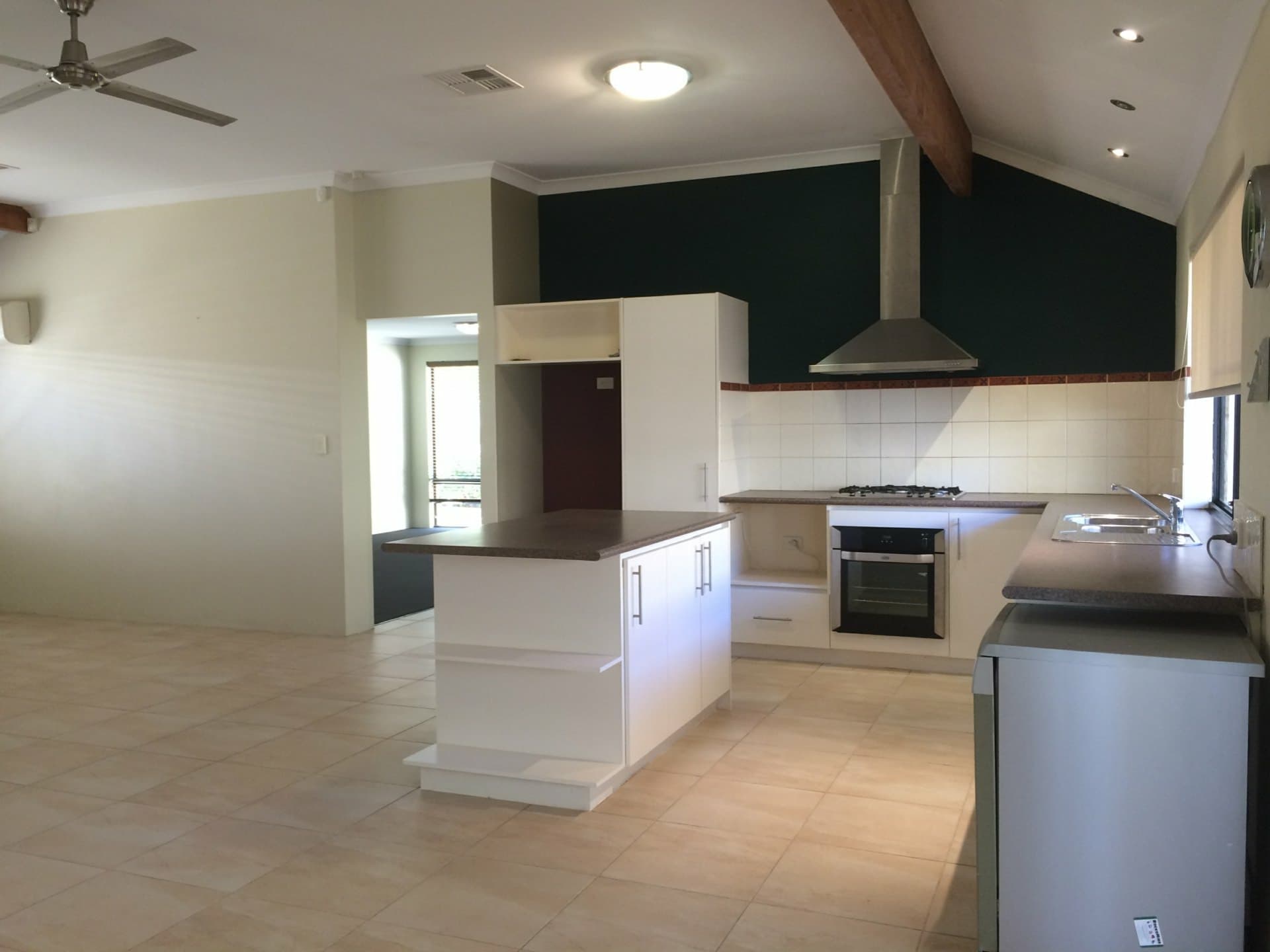 8 Ganges Way Bertram WA, Bertram - Thumbnail 2