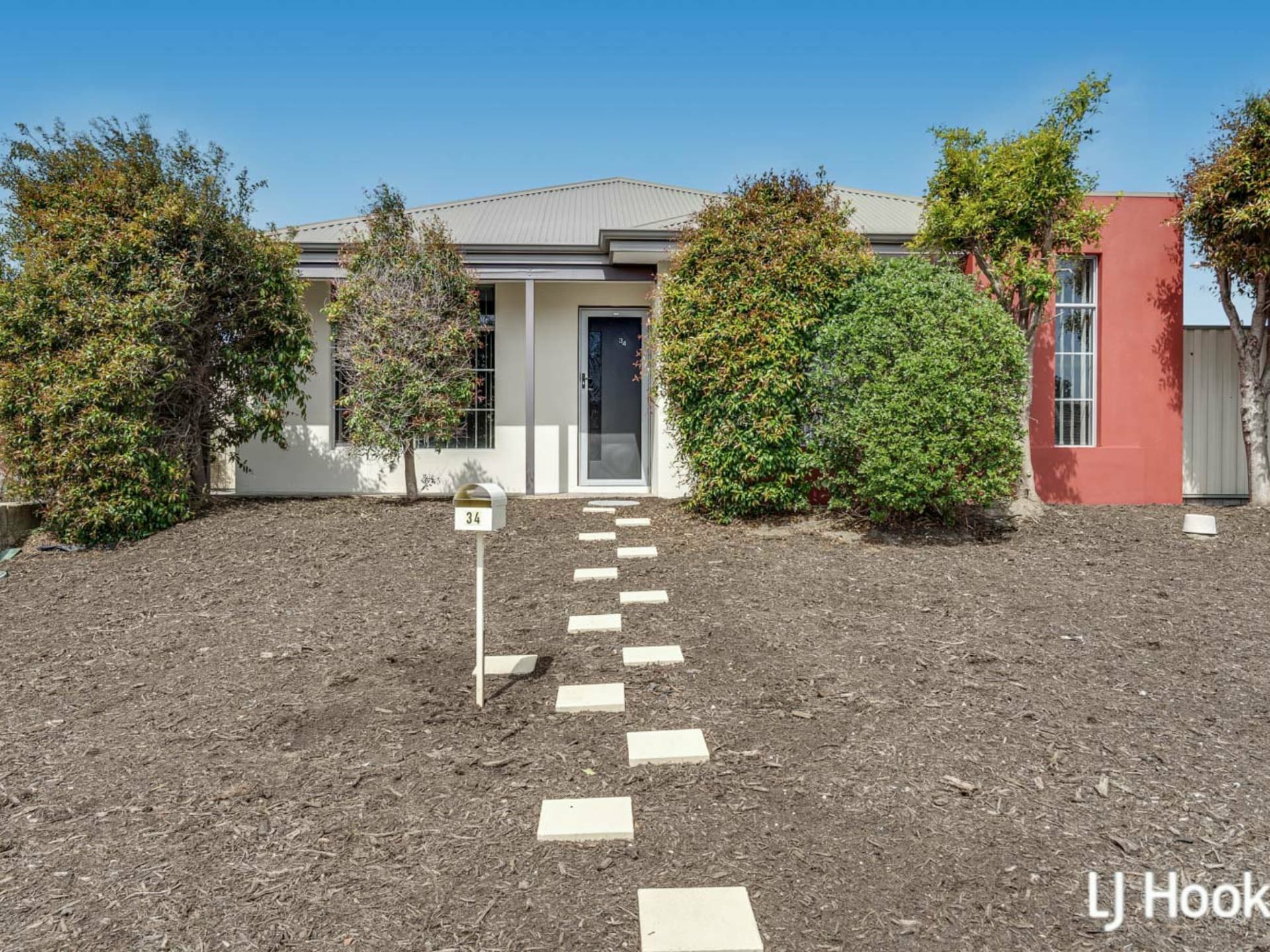 34 Wanstead Vista Bertram WA, Bertram - Image 1