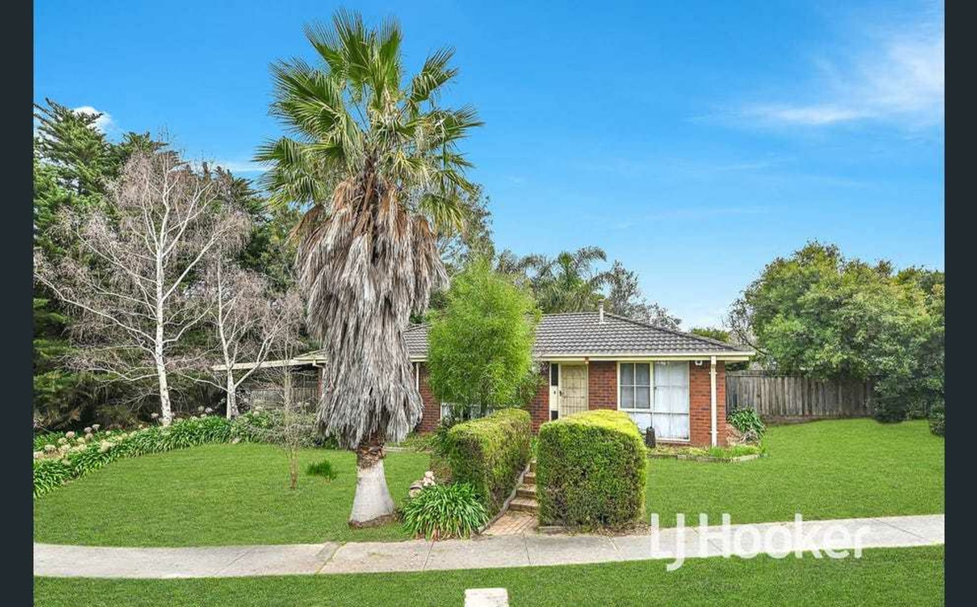 56 Collins Crescent Berwick VIC, Berwick - Thumbnail 2
