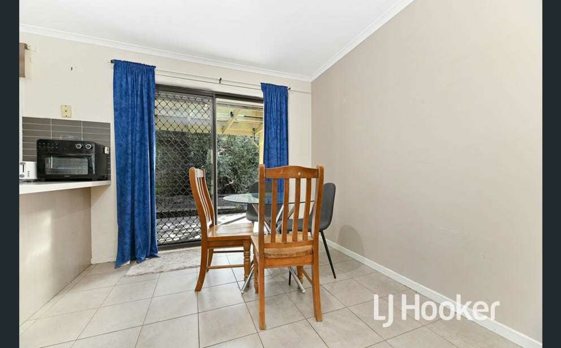 56 Collins Crescent Berwick VIC, Berwick - Thumbnail 5