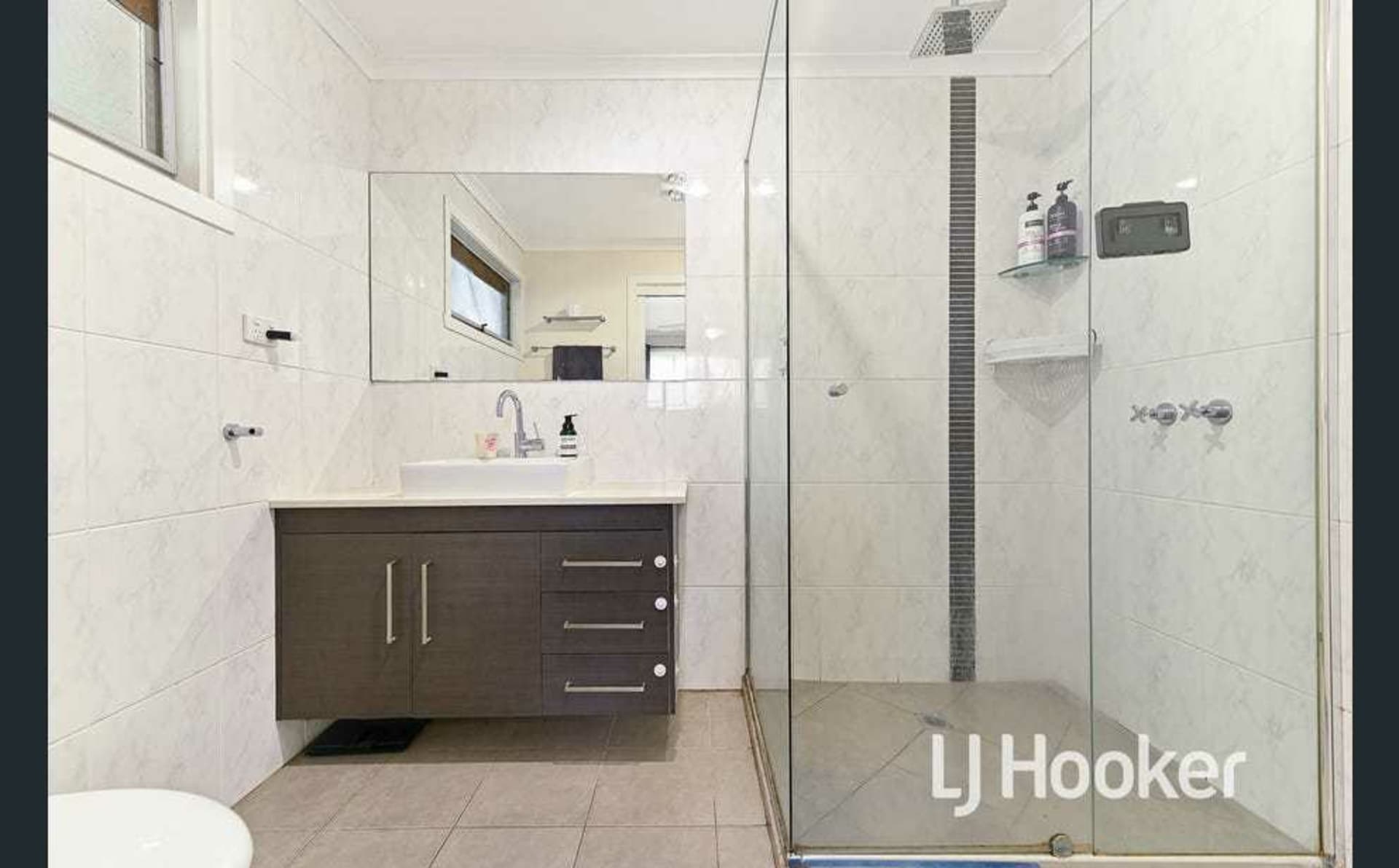 56 Collins Crescent Berwick VIC, Berwick - Thumbnail 7