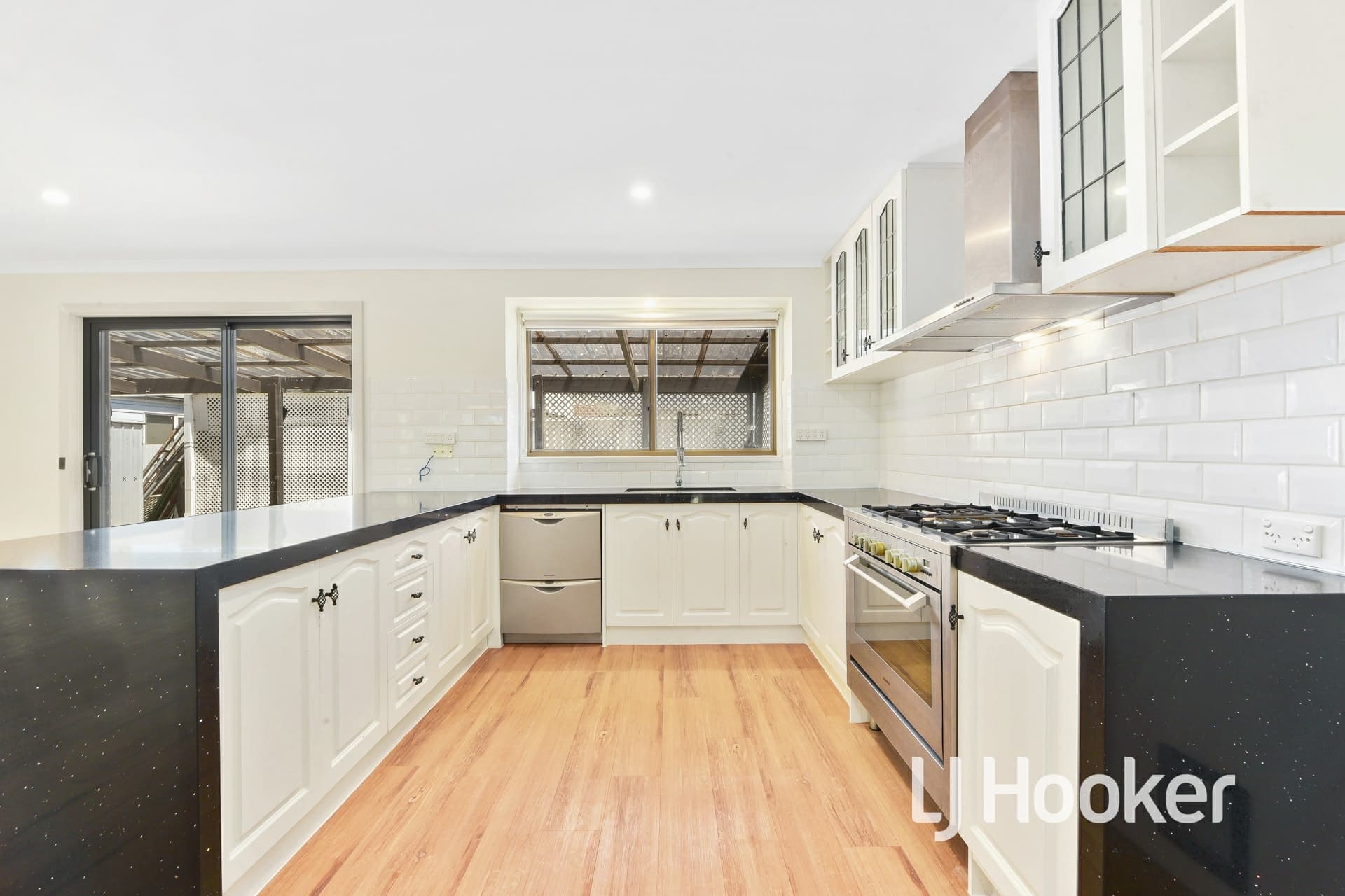 1/1 Kilvington Court Berwick VIC, Berwick - Thumbnail 7