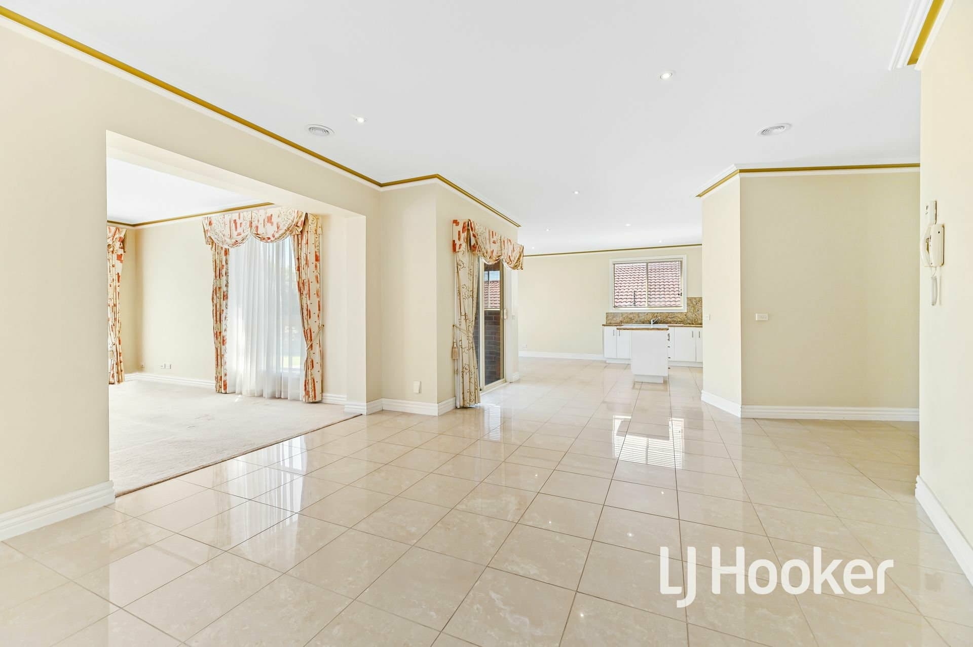 48 Fairholme Boulevard Berwick VIC, Berwick - Thumbnail 6