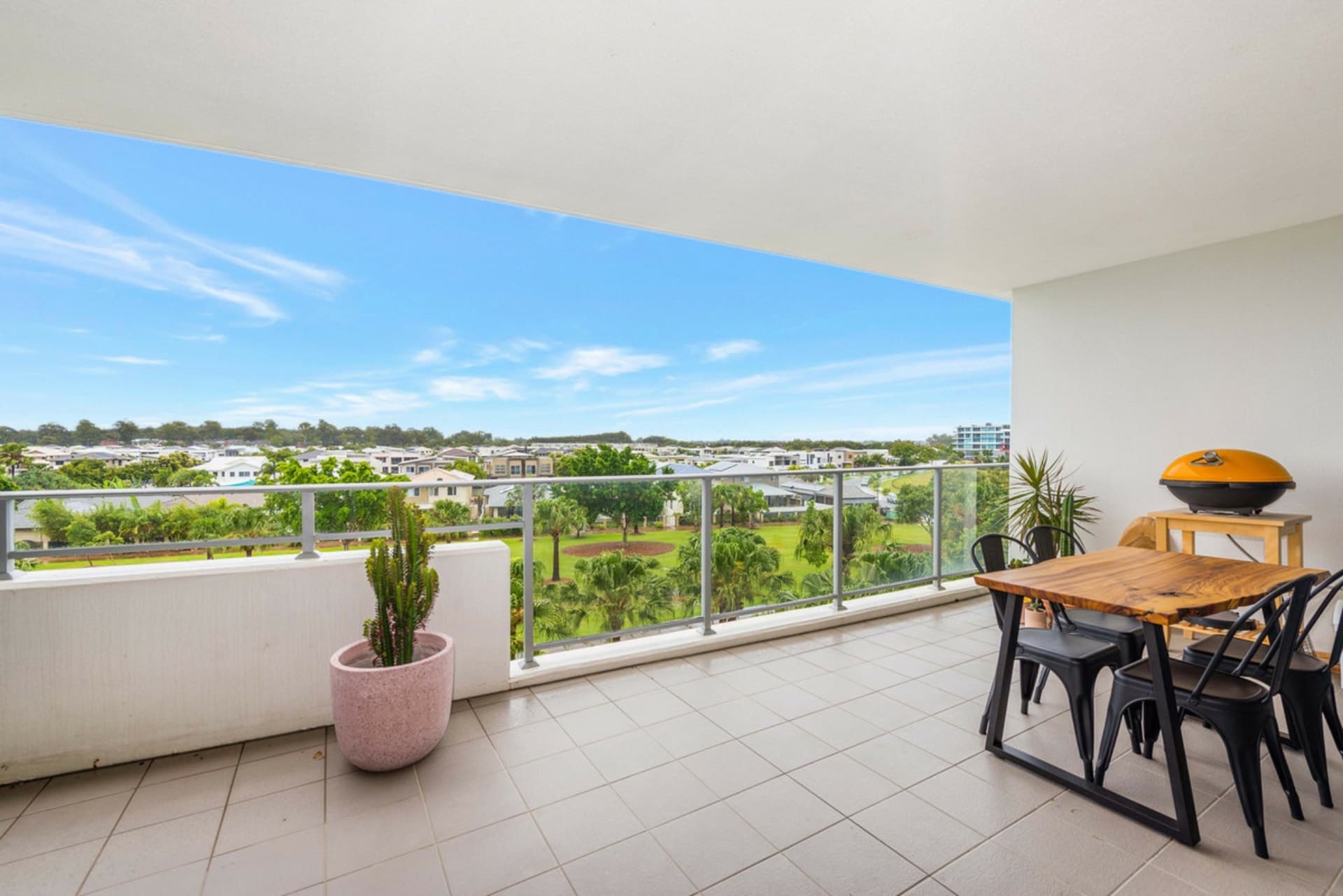 309/41 Harbour Town Drive Biggera Waters QLD, Biggera Waters - Thumbnail 4