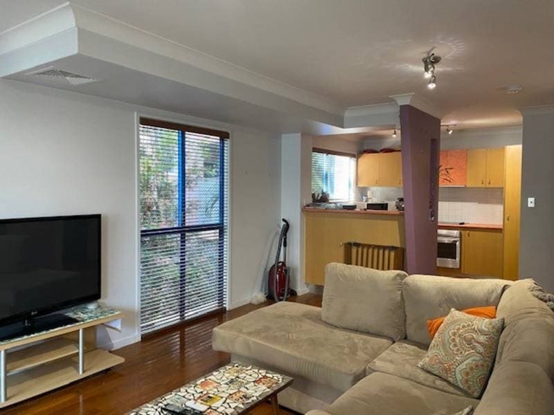 4/12 Brighton Street Biggera Waters QLD, Biggera Waters - Thumbnail 2