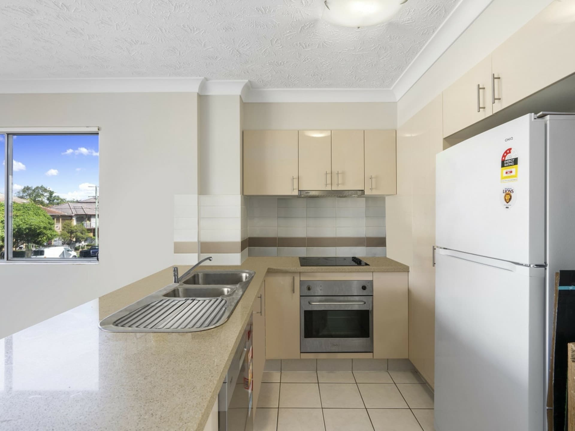 3/11 Clark Street Biggera Waters QLD, Biggera Waters - Thumbnail 3