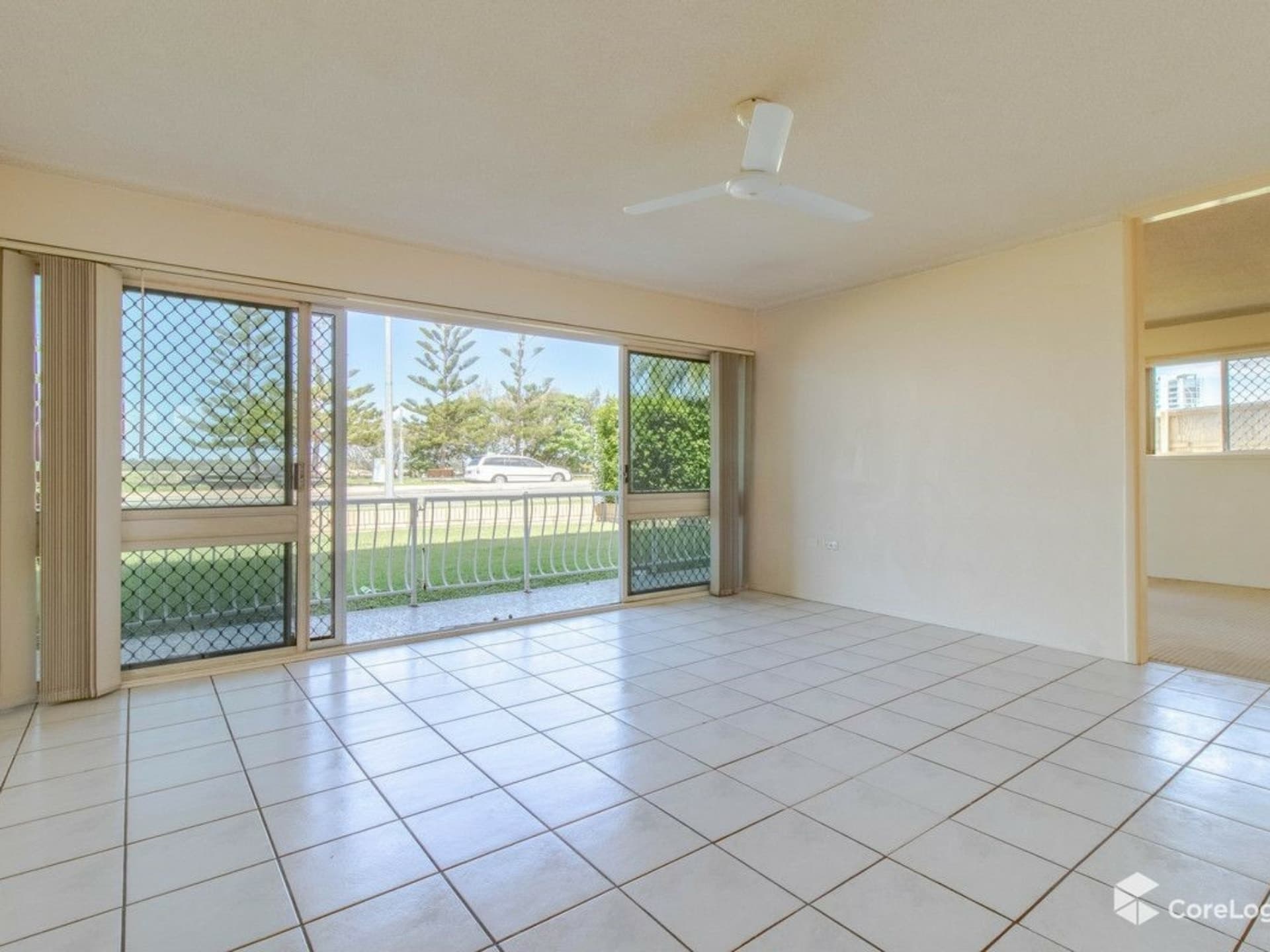 1/402 Marine Parade Biggera Waters QLD, Biggera Waters - Thumbnail 5