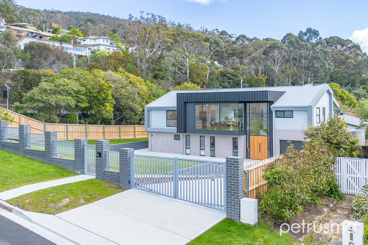 2 Belhaven Avenue Taroona TAS 7053, Taroona - Thumbnail 4