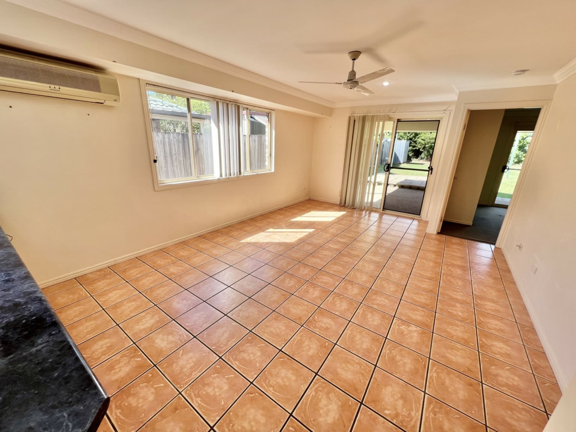 1/41 Wren Court Birkdale QLD, Birkdale - Thumbnail 3