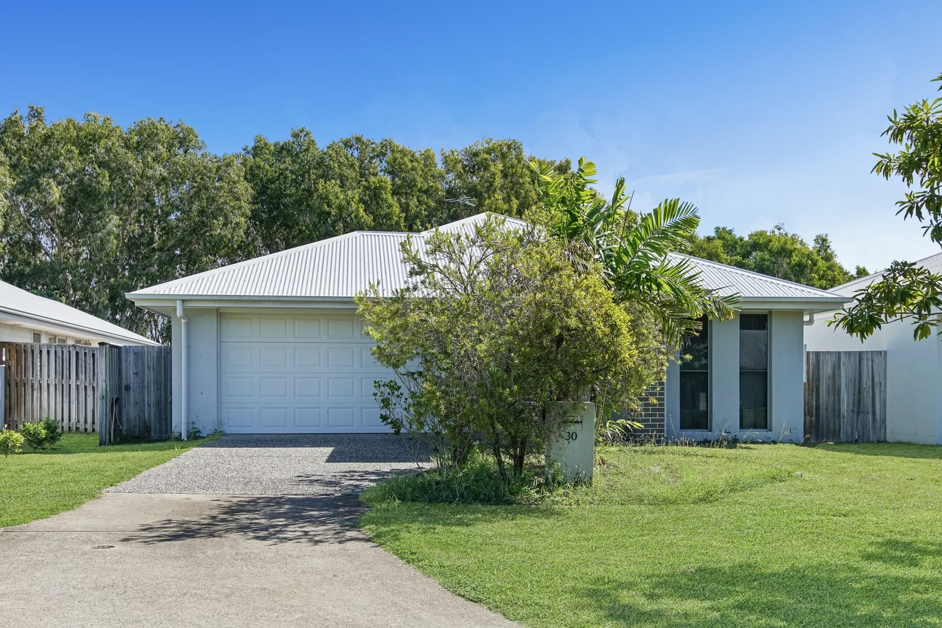 30 Warilla View Blacks Beach QLD, Blacks Beach - Image 1