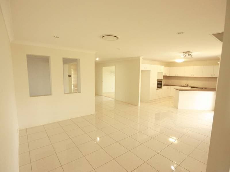 8 Bilgola Place Blacks Beach QLD, Blacks Beach - Image 1
