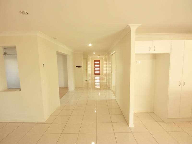 8 Bilgola Place Blacks Beach QLD, Blacks Beach - Thumbnail 3